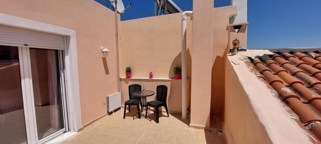 Anastacias Apartment Artemida  Bagian luar foto