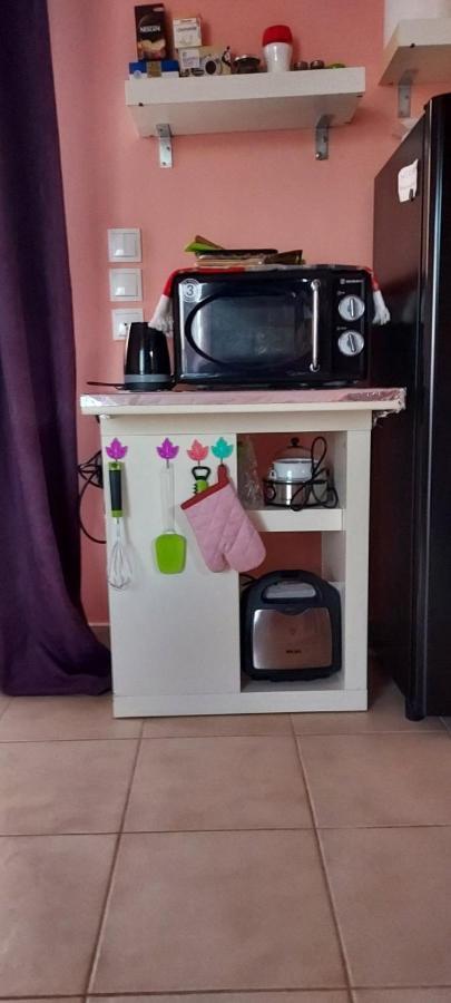 Anastacias Apartment Artemida  Bagian luar foto