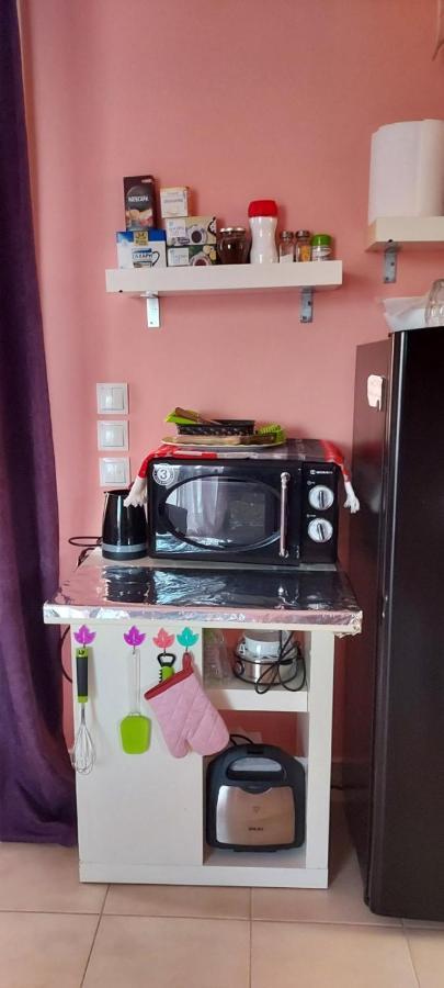Anastacias Apartment Artemida  Bagian luar foto